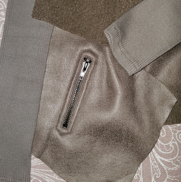 Forever 21 | Faux Suede Draped Jacket - Picture 6 of 9